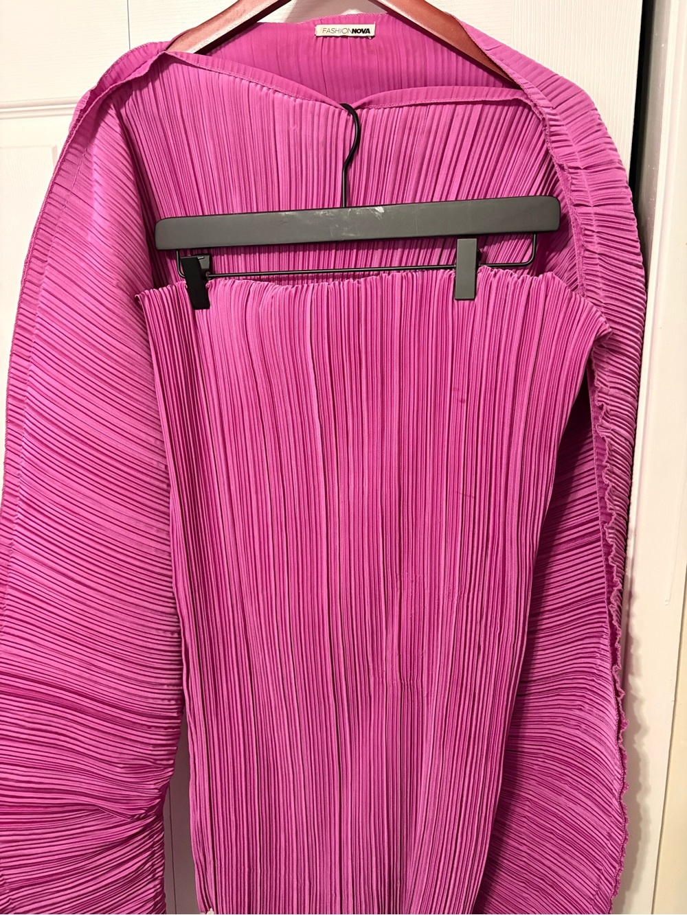 Fashion Nova Vibrant Pink Pleated Set